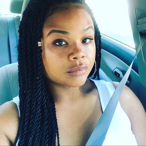 Meet your Posher, Heidy